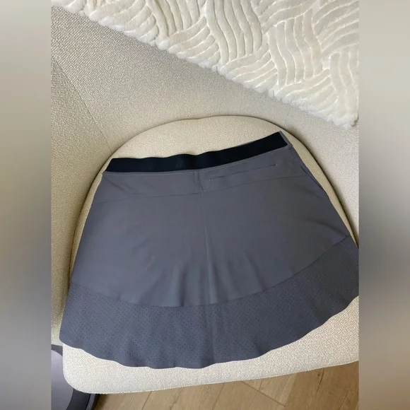 Nike | Golf | Charcoal Athletic Skirt - Picture 4 of 5